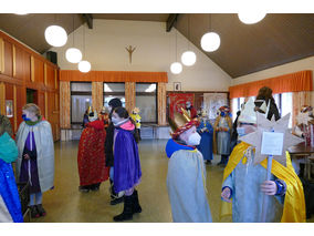 Aussendung der Sternsinger in Naumburg (Foto: Karl-Franz Thiede)